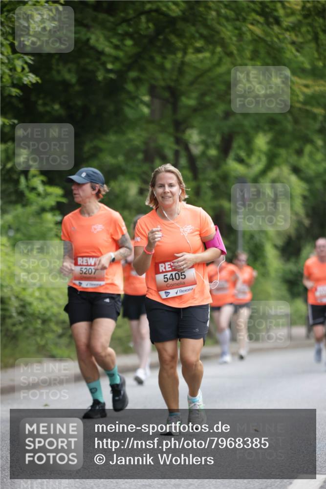 15.06.2025 - REWE Women's Run Jannik Wohlers http://msf.ph/oto/7968385 15.06.2025 10:03:40 Laufen 5207, 5405 meine-sportfotos.de
