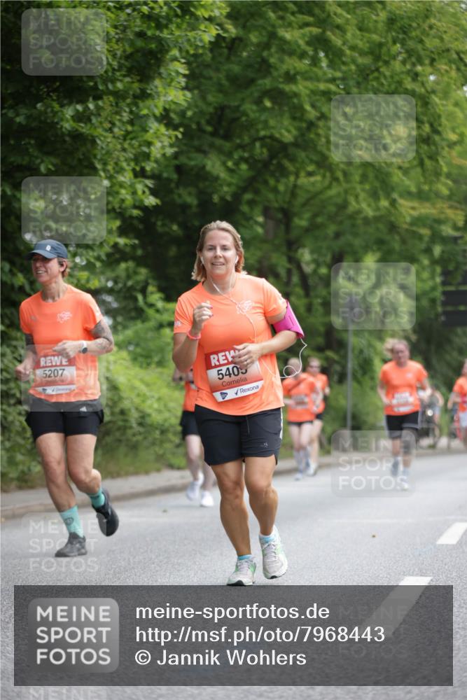 15.06.2025 - REWE Women's Run Jannik Wohlers http://msf.ph/oto/7968443 15.06.2025 10:03:41 Laufen 5207, 5405 meine-sportfotos.de
