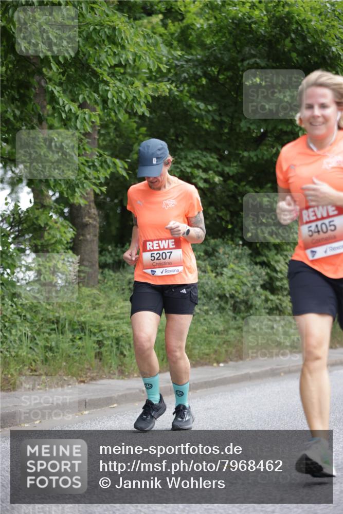 15.06.2025 - REWE Women's Run Jannik Wohlers http://msf.ph/oto/7968462 15.06.2025 10:03:42 Laufen 5207, 5405 meine-sportfotos.de