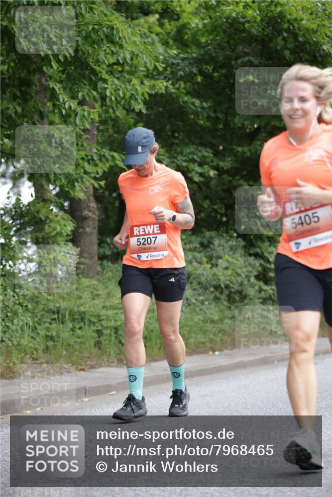 15.06.2025 - REWE Women's Run Jannik Wohlers http://msf.ph/oto/7968465 15.06.2025 10:03:42 Laufen 5207, 5405 meine-sportfotos.de