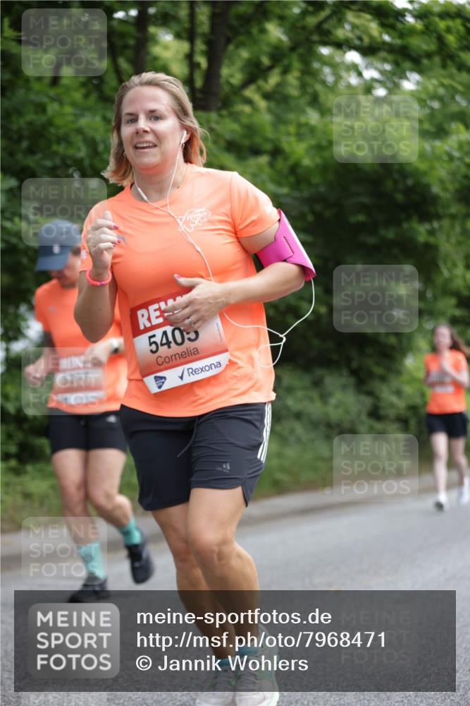 15.06.2025 - REWE Women's Run Jannik Wohlers http://msf.ph/oto/7968471 15.06.2025 10:03:43 Laufen 6207, 5405 meine-sportfotos.de