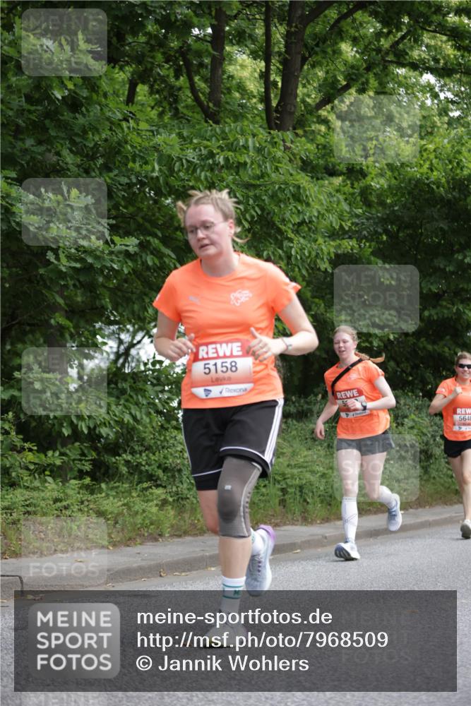 15.06.2025 - REWE Women's Run Jannik Wohlers http://msf.ph/oto/7968509 15.06.2025 10:03:47 Laufen 5158, 5648 meine-sportfotos.de