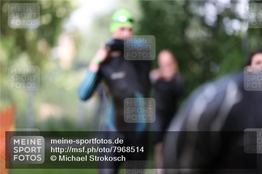 15.06.2025 - 7 Türme Triathlon Michael Strokosch http://msf.ph/oto/7968514 15.06.2025 12:54:54 Schwimmen 157, 701, 719, 723, 740, 762, 846, 881, 916, 939, 945, 950, 952, 1024, 1182 meine-sportfotos.de