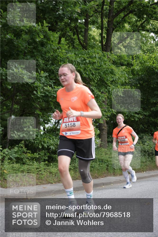 15.06.2025 - REWE Women's Run Jannik Wohlers http://msf.ph/oto/7968518 15.06.2025 10:03:48 Laufen 5158, 5342 meine-sportfotos.de