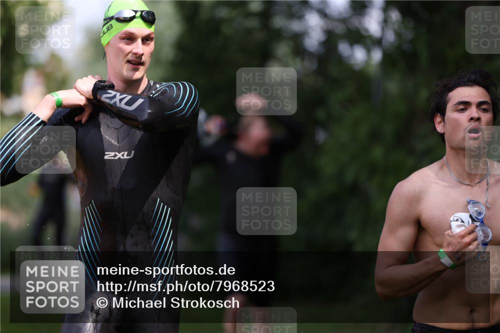 15.06.2025 - 7 Türme Triathlon Michael Strokosch http://msf.ph/oto/7968523 15.06.2025 12:54:54 Schwimmen 157, 701, 719, 723, 740, 762, 846, 881, 916, 939, 945, 950, 952, 1024, 1182 meine-sportfotos.de