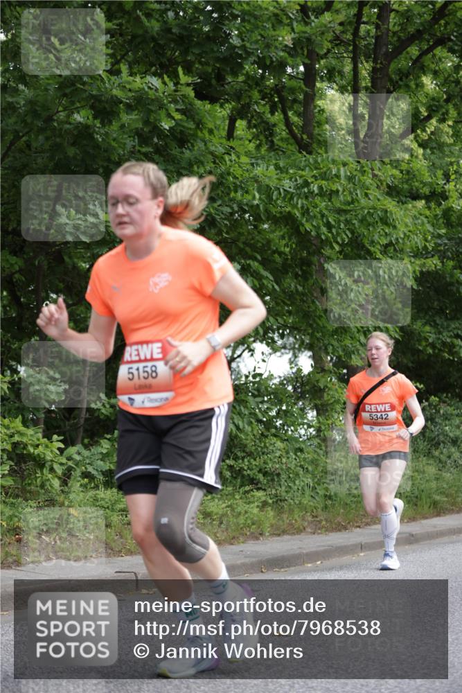 15.06.2025 - REWE Women's Run Jannik Wohlers http://msf.ph/oto/7968538 15.06.2025 10:03:48 Laufen 5158, 5342 meine-sportfotos.de