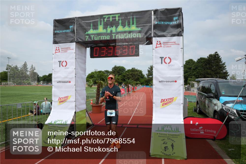 15.06.2025 - 7 Türme Triathlon Michael Strokosch http://msf.ph/oto/7968554 15.06.2025 13:36:30 Ziel 460 meine-sportfotos.de