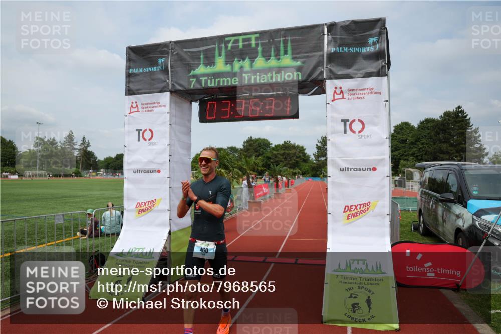 15.06.2025 - 7 Türme Triathlon Michael Strokosch http://msf.ph/oto/7968565 15.06.2025 13:36:30 Ziel 460 meine-sportfotos.de