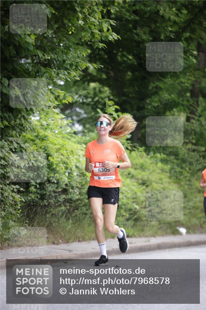 15.06.2025 - REWE Women's Run Jannik Wohlers http://msf.ph/oto/7968578 15.06.2025 10:03:54 Laufen 243, 5305, 41 meine-sportfotos.de