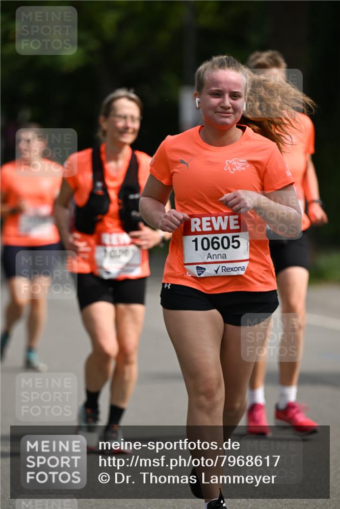 15.06.2025 - REWE Women's Run Dr. Thomas Lammeyer http://msf.ph/oto/7968617 15.06.2025 09:56:30 Laufen 8, 10605 meine-sportfotos.de