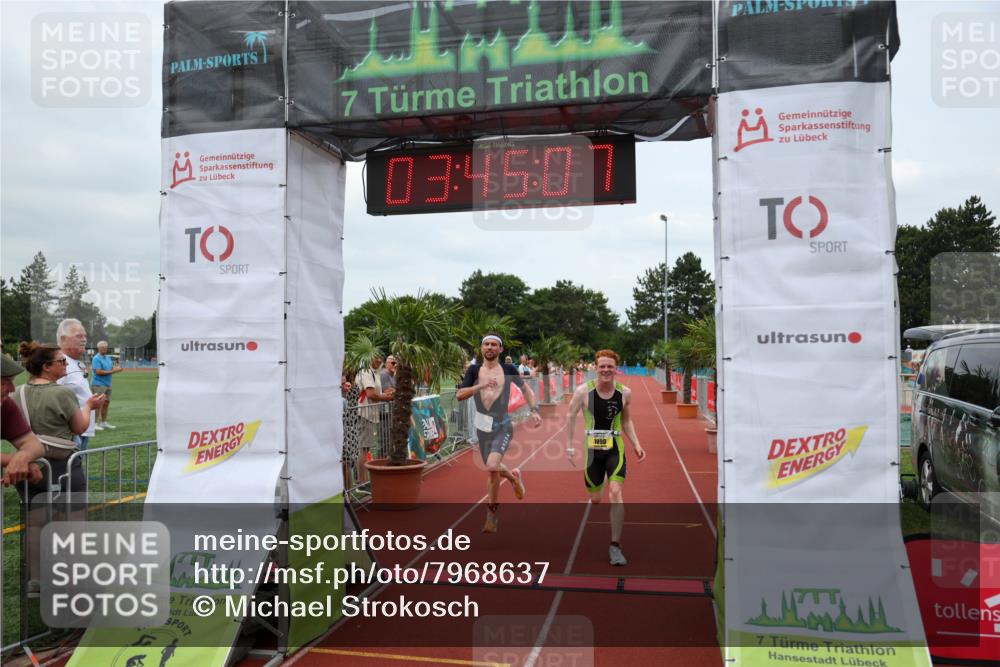 15.06.2025 - 7 Türme Triathlon Michael Strokosch http://msf.ph/oto/7968637 15.06.2025 13:45:07 Ziel 618, 1090 meine-sportfotos.de