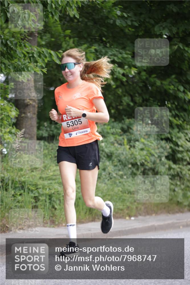 15.06.2025 - REWE Women's Run Jannik Wohlers http://msf.ph/oto/7968747 15.06.2025 10:03:57 Laufen 5305, 41 meine-sportfotos.de