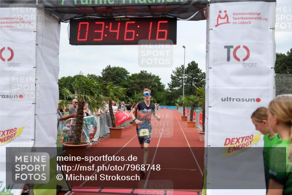 15.06.2025 - 7 Türme Triathlon Michael Strokosch http://msf.ph/oto/7968748 15.06.2025 13:46:16 Ziel 817 meine-sportfotos.de