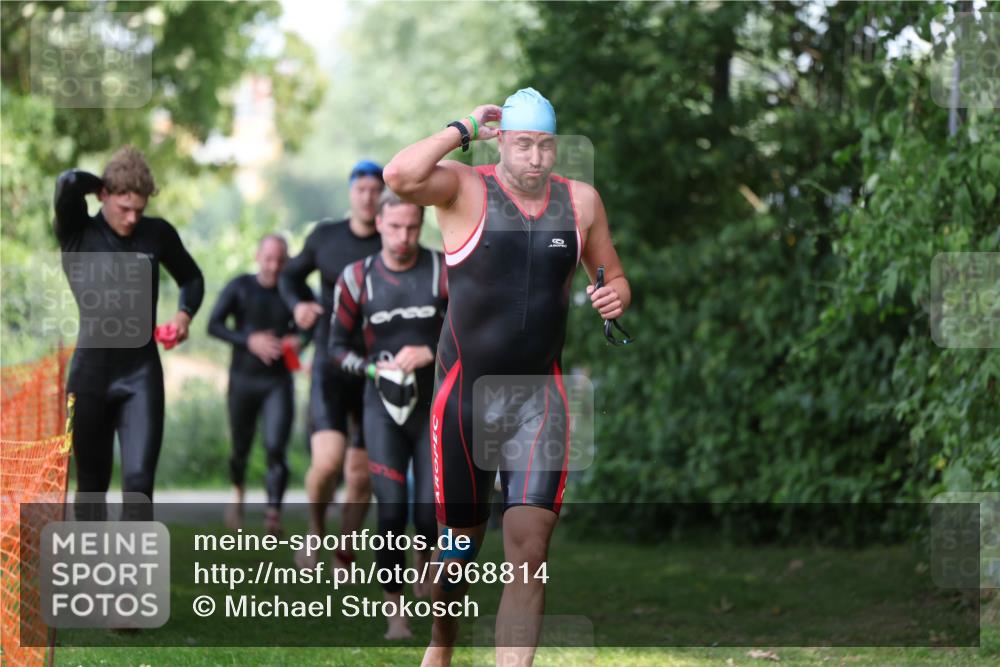 15.06.2025 - 7 Türme Triathlon Michael Strokosch http://msf.ph/oto/7968814 15.06.2025 12:55:27 Schwimmen 727, 745, 755, 763, 769, 772, 784, 792, 797, 801, 805, 859, 865, 879, 919, 927, 955, 1011, 1019, 1029, 1075, 1169 meine-sportfotos.de