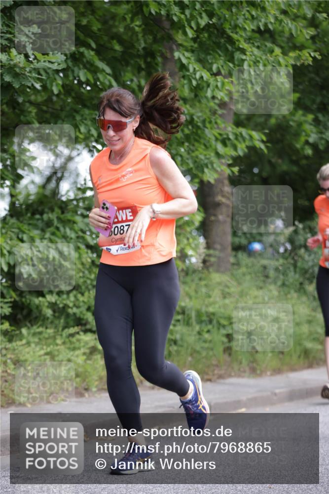 15.06.2025 - REWE Women's Run Jannik Wohlers http://msf.ph/oto/7968865 15.06.2025 10:04:03 Laufen 087 meine-sportfotos.de
