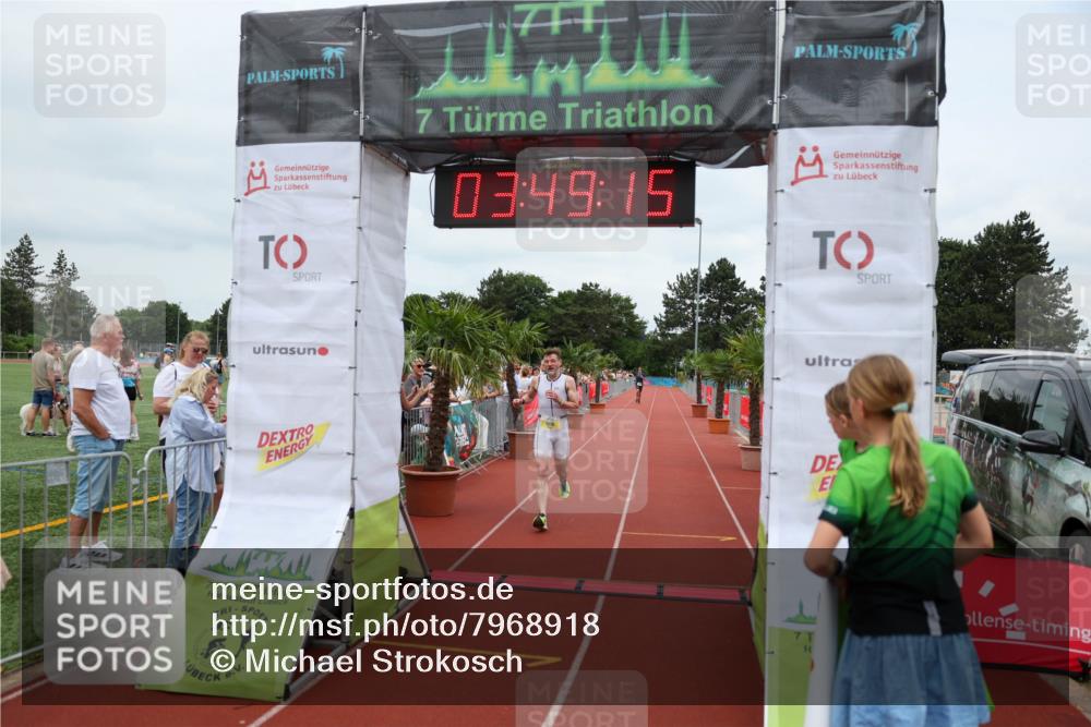 15.06.2025 - 7 Türme Triathlon Michael Strokosch http://msf.ph/oto/7968918 15.06.2025 13:49:14 Ziel 1016 meine-sportfotos.de