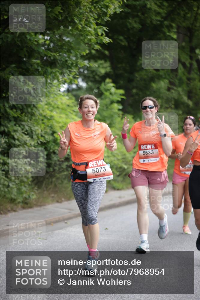 15.06.2025 - REWE Women's Run Jannik Wohlers http://msf.ph/oto/7968954 15.06.2025 10:04:10 Laufen 5073, 5633 meine-sportfotos.de