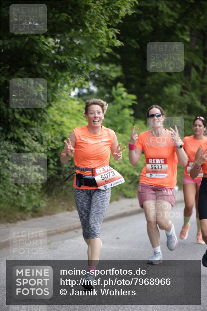 15.06.2025 - REWE Women's Run Jannik Wohlers http://msf.ph/oto/7968966 15.06.2025 10:04:10 Laufen 5073, 5633 meine-sportfotos.de