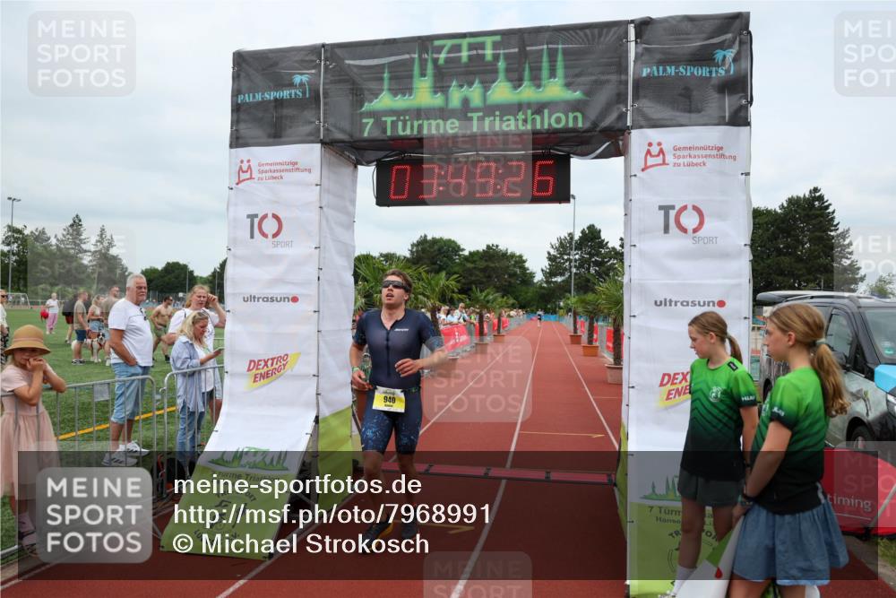15.06.2025 - 7 Türme Triathlon Michael Strokosch http://msf.ph/oto/7968991 15.06.2025 13:49:26 Ziel 940 meine-sportfotos.de