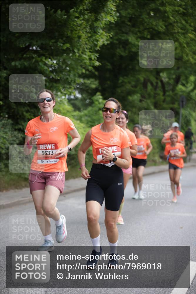 15.06.2025 - REWE Women's Run Jannik Wohlers http://msf.ph/oto/7969018 15.06.2025 10:04:11 Laufen 5633 meine-sportfotos.de