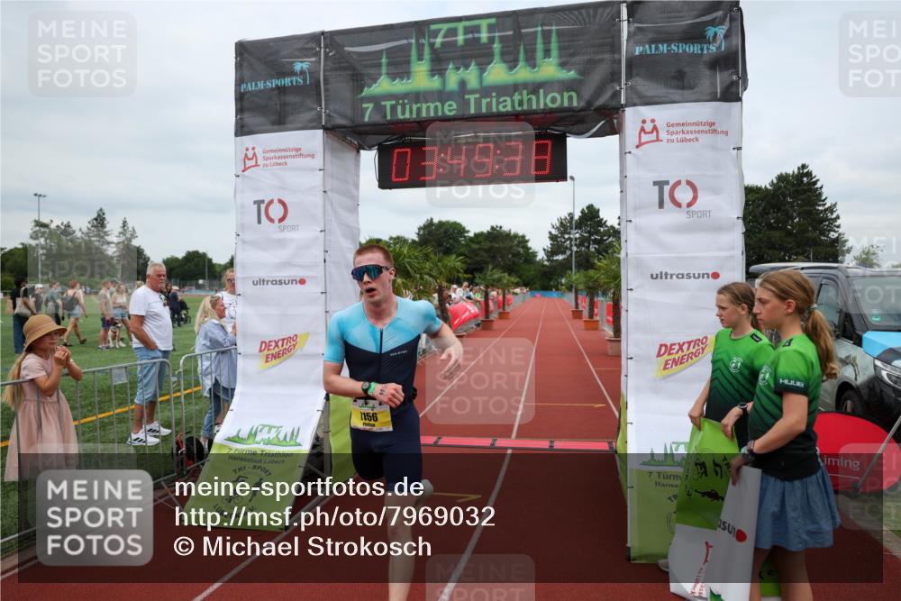 15.06.2025 - 7 Türme Triathlon Michael Strokosch http://msf.ph/oto/7969032 15.06.2025 13:49:37 Ziel 1156 meine-sportfotos.de