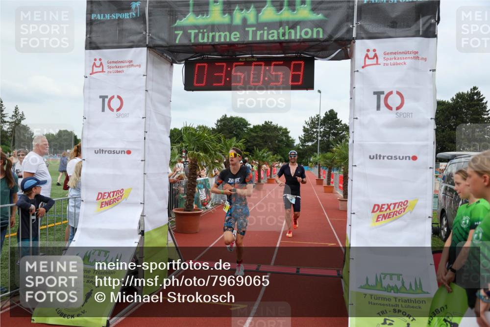 15.06.2025 - 7 Türme Triathlon Michael Strokosch http://msf.ph/oto/7969065 15.06.2025 13:50:58 Ziel 399, 983 meine-sportfotos.de