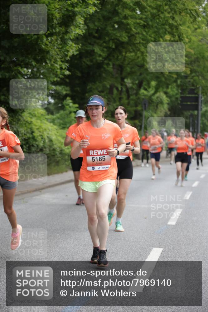 15.06.2025 - REWE Women's Run Jannik Wohlers http://msf.ph/oto/7969140 15.06.2025 10:04:16 Laufen 5185 meine-sportfotos.de