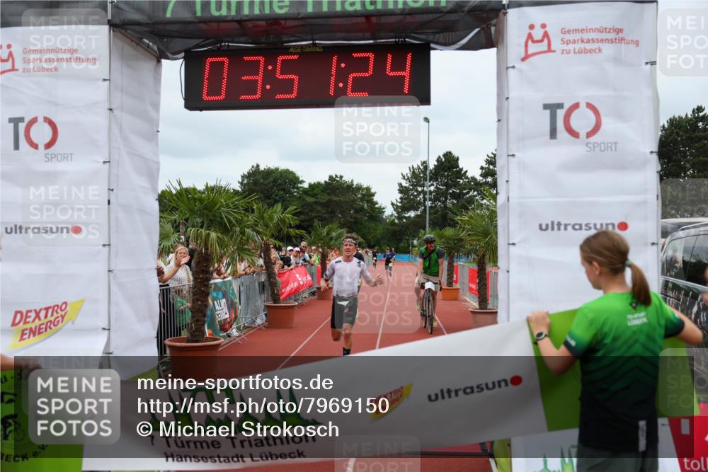 15.06.2025 - 7 Türme Triathlon Michael Strokosch http://msf.ph/oto/7969150 15.06.2025 13:51:24 Ziel 282, 855, 955, 1105 meine-sportfotos.de