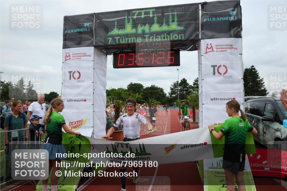 15.06.2025 - 7 Türme Triathlon Michael Strokosch http://msf.ph/oto/7969180 15.06.2025 13:51:26 Ziel 282, 855, 955, 1105 meine-sportfotos.de