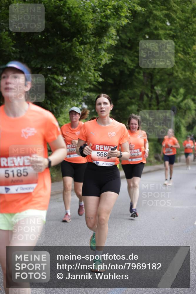 15.06.2025 - REWE Women's Run Jannik Wohlers http://msf.ph/oto/7969182 15.06.2025 10:04:17 Laufen 5185, 5381, 568, 5415 meine-sportfotos.de