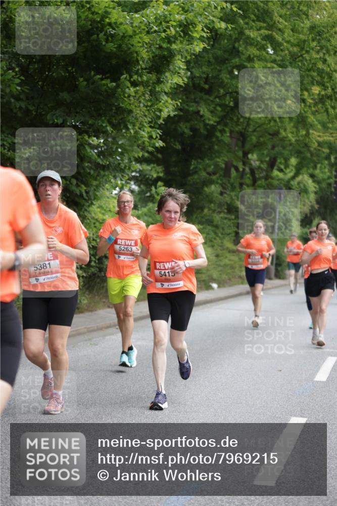 15.06.2025 - REWE Women's Run Jannik Wohlers http://msf.ph/oto/7969215 15.06.2025 10:04:18 Laufen 5381, 5263, 5415 meine-sportfotos.de