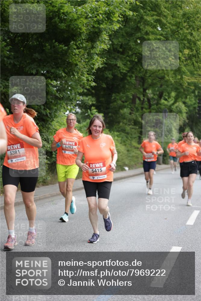 15.06.2025 - REWE Women's Run Jannik Wohlers http://msf.ph/oto/7969222 15.06.2025 10:04:18 Laufen 5381, 5263, 5415 meine-sportfotos.de