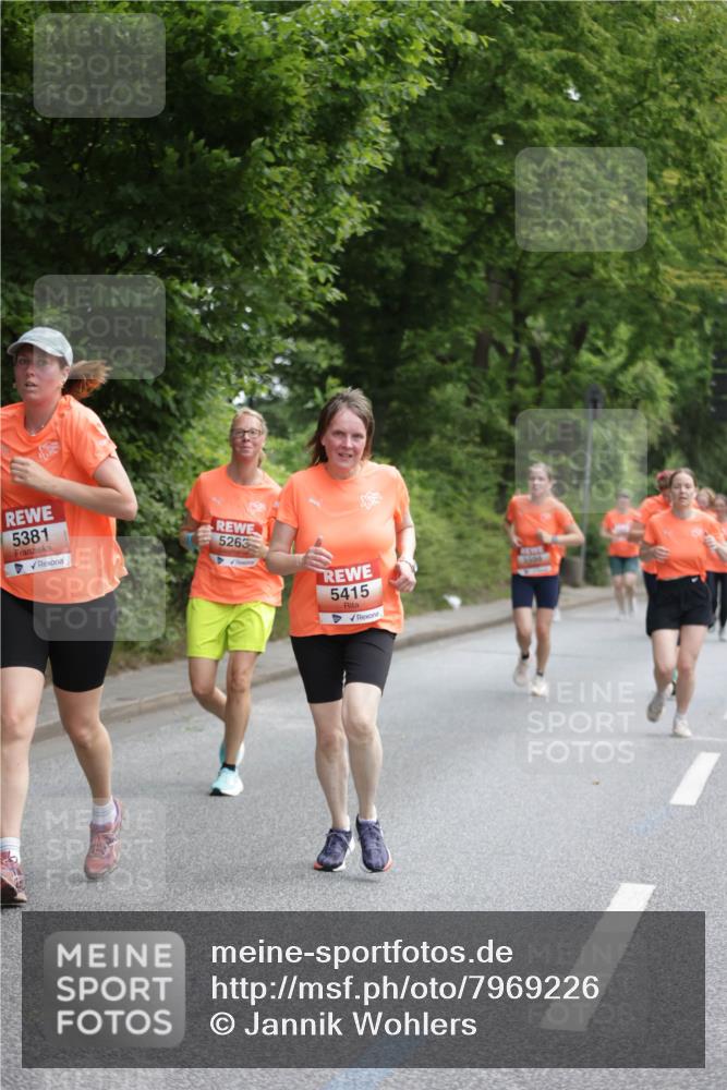15.06.2025 - REWE Women's Run Jannik Wohlers http://msf.ph/oto/7969226 15.06.2025 10:04:18 Laufen 5381, 5263, 5415 meine-sportfotos.de