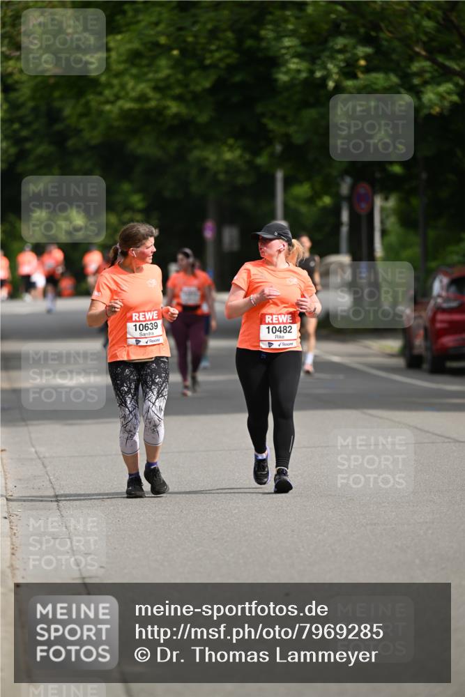 15.06.2025 - REWE Women's Run Dr. Thomas Lammeyer http://msf.ph/oto/7969285 15.06.2025 09:58:01 Laufen 10639, 10482 meine-sportfotos.de