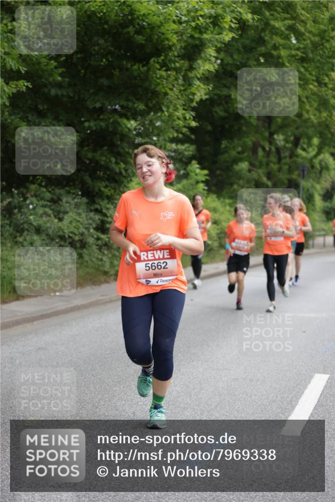 15.06.2025 - REWE Women's Run Jannik Wohlers http://msf.ph/oto/7969338 15.06.2025 10:04:23 Laufen 5662, 5308 meine-sportfotos.de