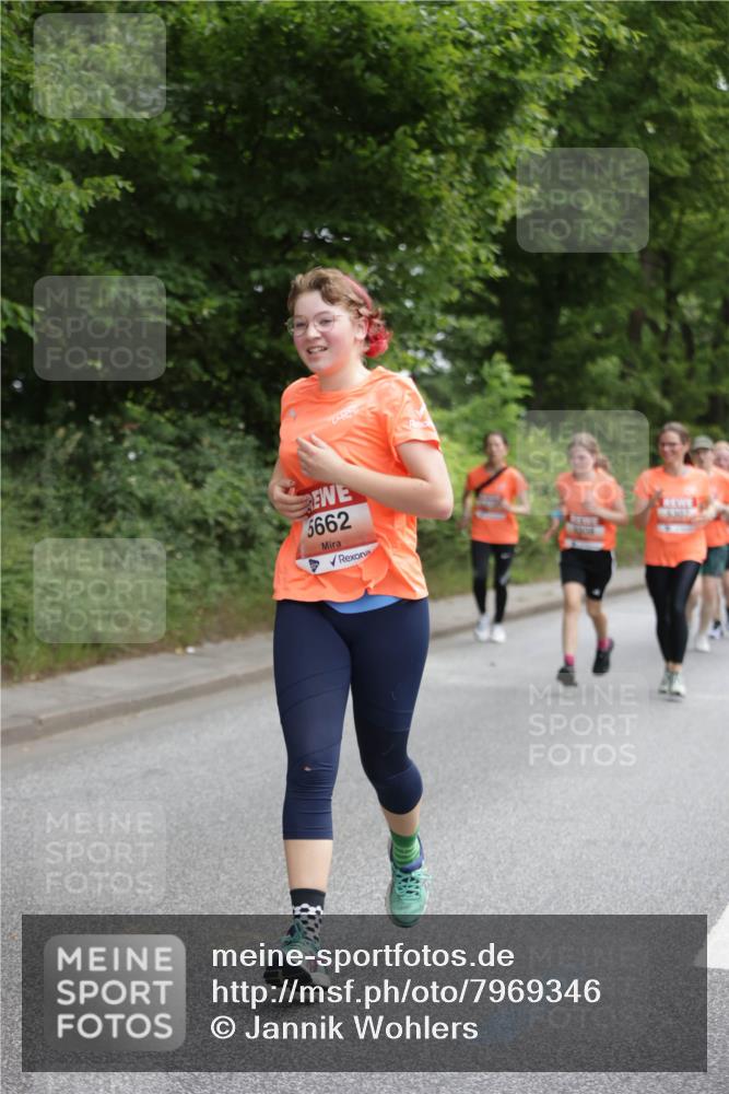 15.06.2025 - REWE Women's Run Jannik Wohlers http://msf.ph/oto/7969346 15.06.2025 10:04:24 Laufen 5662 meine-sportfotos.de