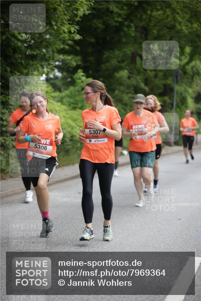 15.06.2025 - REWE Women's Run Jannik Wohlers http://msf.ph/oto/7969364 15.06.2025 10:04:25 Laufen 5308, 5307, 5455 meine-sportfotos.de