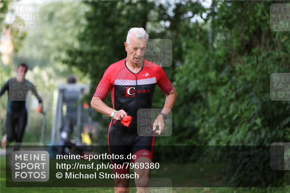 15.06.2025 - 7 Türme Triathlon Michael Strokosch http://msf.ph/oto/7969380 15.06.2025 12:56:14 Schwimmen 741, 776, 804, 842, 869, 872, 880, 896, 904, 963, 992, 1091, 1120, 1149, 1150 meine-sportfotos.de