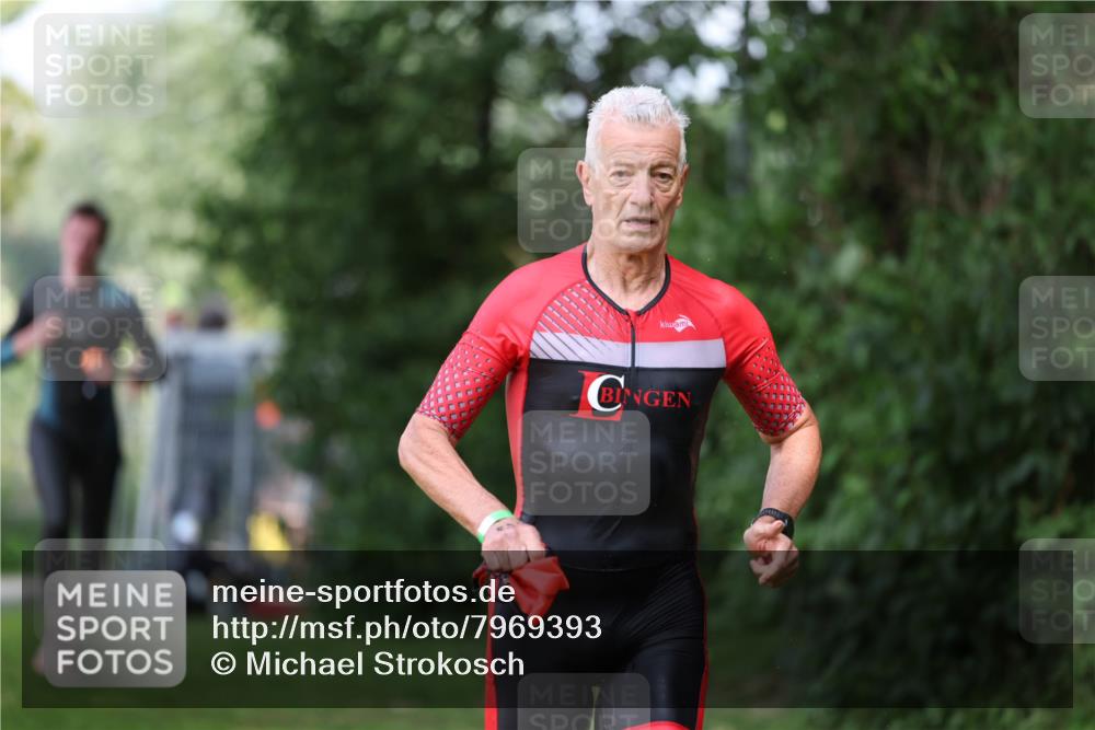 15.06.2025 - 7 Türme Triathlon Michael Strokosch http://msf.ph/oto/7969393 15.06.2025 12:56:15 Schwimmen 741, 776, 804, 842, 851, 869, 872, 880, 896, 904, 963, 992, 1091, 1120, 1149, 1150 meine-sportfotos.de