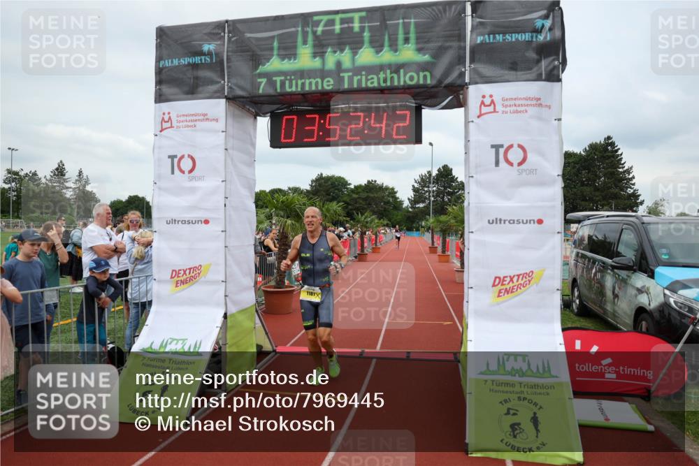 15.06.2025 - 7 Türme Triathlon Michael Strokosch http://msf.ph/oto/7969445 15.06.2025 13:52:41 Ziel 1181 meine-sportfotos.de