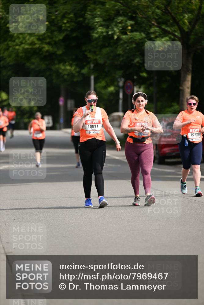 15.06.2025 - REWE Women's Run Dr. Thomas Lammeyer http://msf.ph/oto/7969467 15.06.2025 09:58:14 Laufen 10811, 10120 meine-sportfotos.de