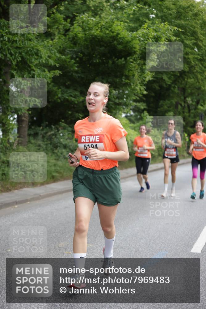 15.06.2025 - REWE Women's Run Jannik Wohlers http://msf.ph/oto/7969483 15.06.2025 10:04:31 Laufen 5194, 6464 meine-sportfotos.de