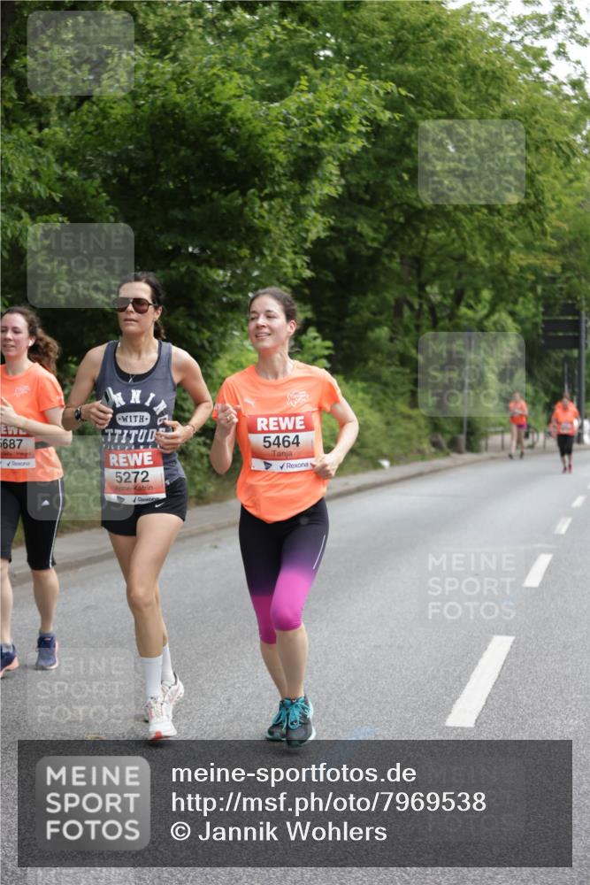 15.06.2025 - REWE Women's Run Jannik Wohlers http://msf.ph/oto/7969538 15.06.2025 10:04:34 Laufen 5687, 5272, 5464 meine-sportfotos.de