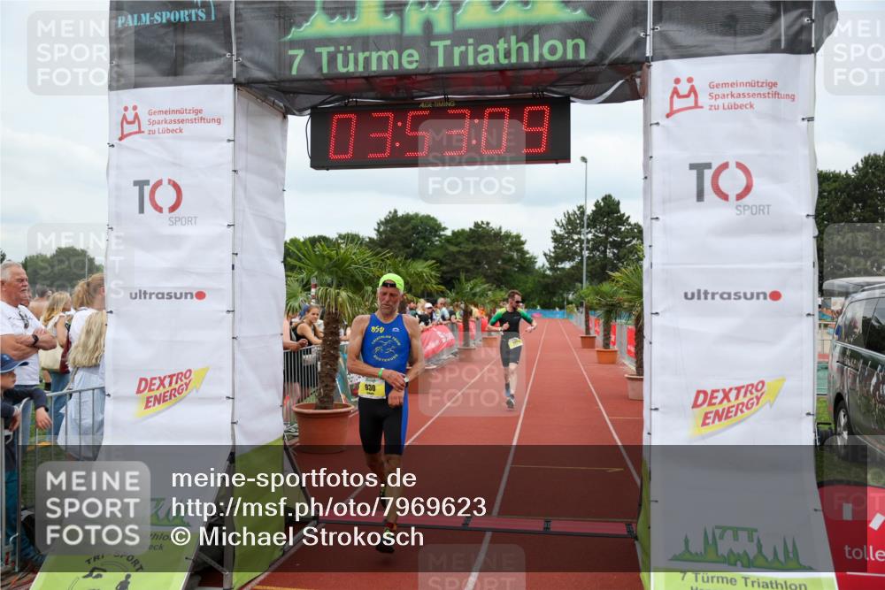 15.06.2025 - 7 Türme Triathlon Michael Strokosch http://msf.ph/oto/7969623 15.06.2025 13:53:09 Ziel 881, 930, 1164 meine-sportfotos.de