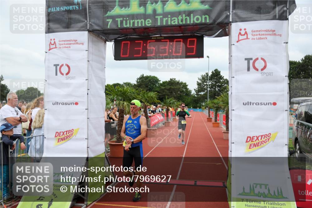 15.06.2025 - 7 Türme Triathlon Michael Strokosch http://msf.ph/oto/7969627 15.06.2025 13:53:09 Ziel 881, 930, 1164 meine-sportfotos.de