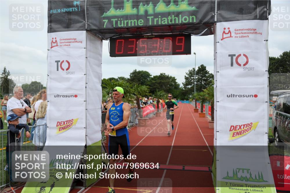 15.06.2025 - 7 Türme Triathlon Michael Strokosch http://msf.ph/oto/7969634 15.06.2025 13:53:09 Ziel 881, 930, 1164 meine-sportfotos.de