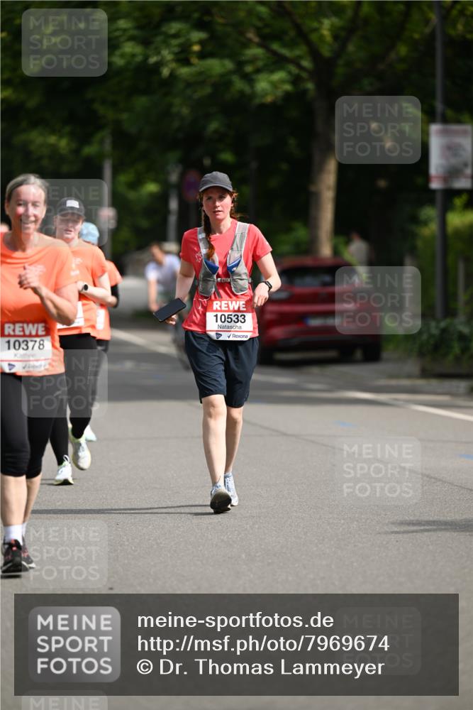 15.06.2025 - REWE Women's Run Dr. Thomas Lammeyer http://msf.ph/oto/7969674 15.06.2025 09:58:56 Laufen 10378, 10533 meine-sportfotos.de