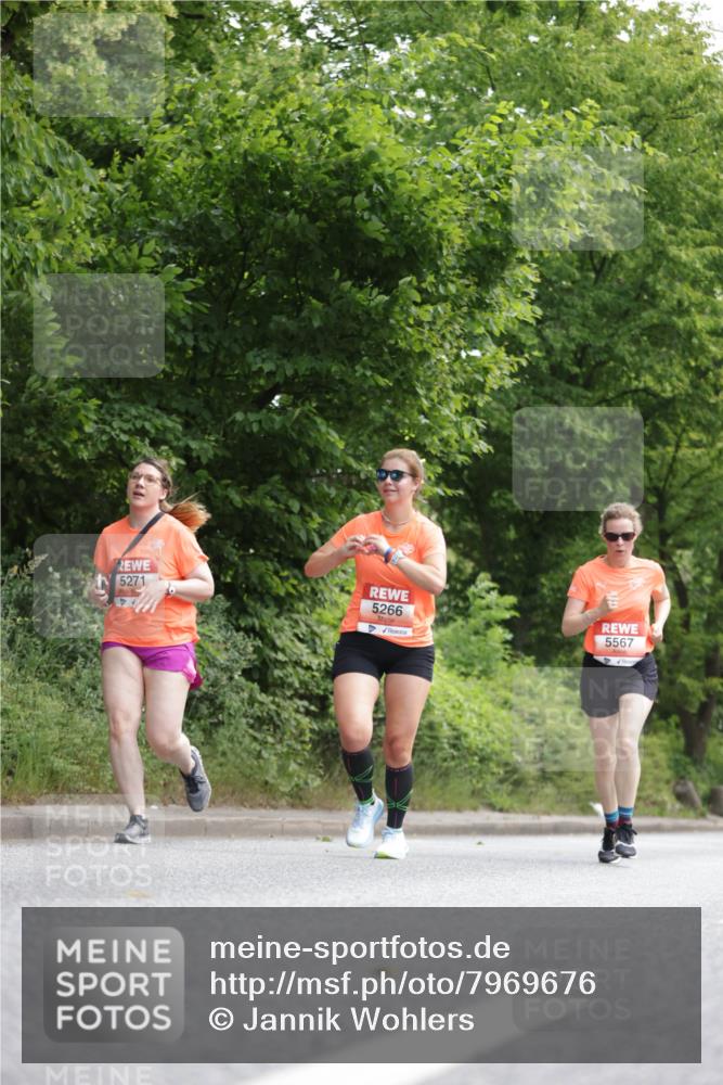 15.06.2025 - REWE Women's Run Jannik Wohlers http://msf.ph/oto/7969676 15.06.2025 10:04:46 Laufen 5271, 5266, 5567 meine-sportfotos.de