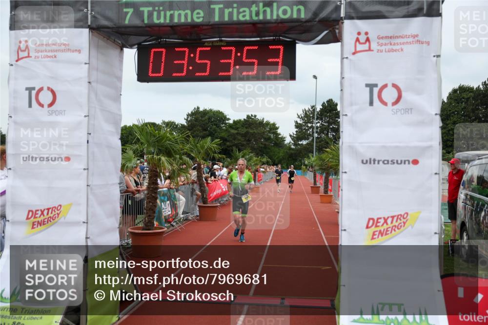 15.06.2025 - 7 Türme Triathlon Michael Strokosch http://msf.ph/oto/7969681 15.06.2025 13:53:52 Ziel 939 meine-sportfotos.de