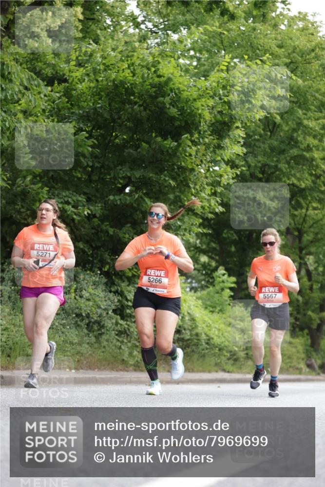 15.06.2025 - REWE Women's Run Jannik Wohlers http://msf.ph/oto/7969699 15.06.2025 10:04:46 Laufen 5271, 5266, 5567 meine-sportfotos.de
